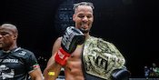 Untuk Keempat Kalinya, Regian Ersel Pertahankan Gelar Juara Dunia ONE Lightweight Kickboxing