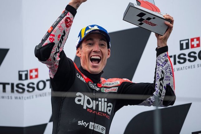 Aleix Espargaro Sambut Hangat Tim Satelit Aprilia Aleix Espargaro Sambut Hangat Tim Satelit Aprilia