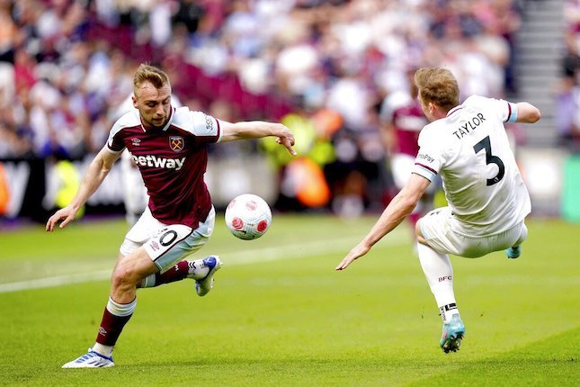 Head-to-Head dan Performa