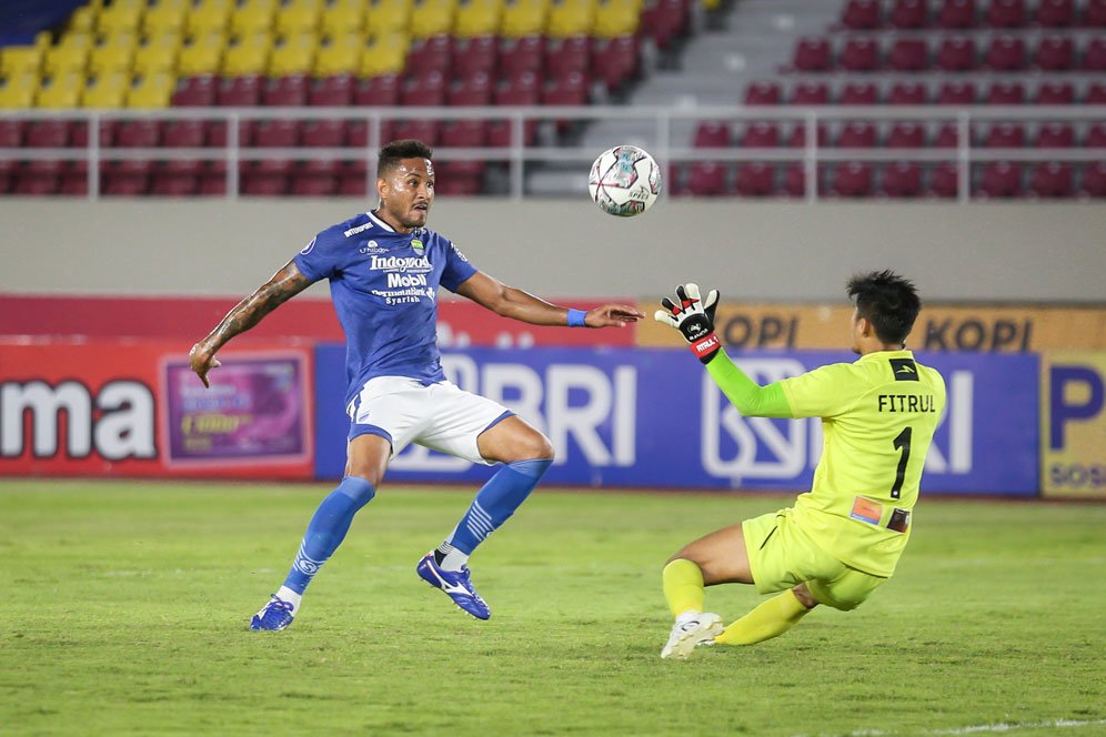 BRI Liga 1: Pelatih Kiper Persib Bahas Perubahan Komposisi Pemain di Pos Penjaga Gawang BRI Liga 1: Pelatih Kiper Persib Bahas Perubahan Komposisi Pemain di Pos Penjaga Gawang