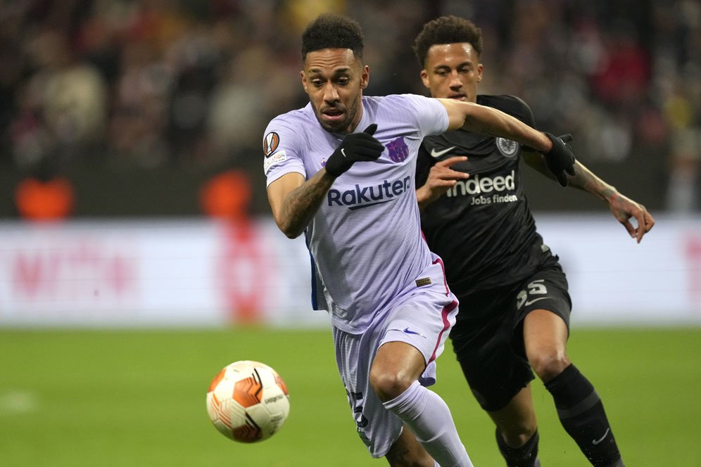 Please Bertahan! Aubameyang Bujuk Dembele Teken Kontrak Baru di Barcelona Please Bertahan! Aubameyang Bujuk Dembele Teken Kontrak Baru di Barcelona