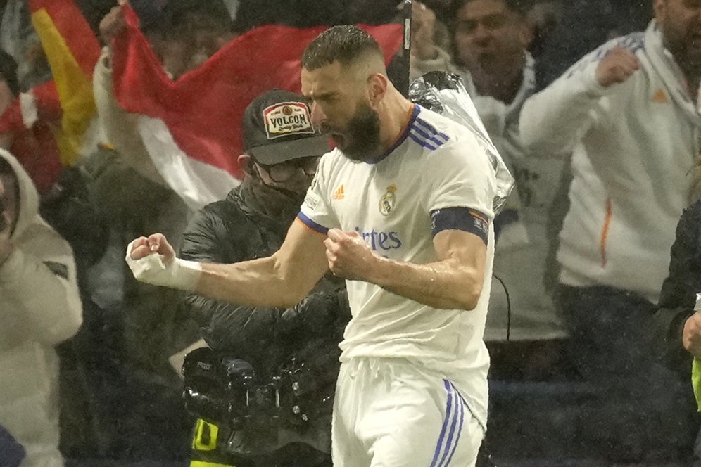 Karim, Karim, Karim Benzema! Karim, Karim, Karim Benzema!