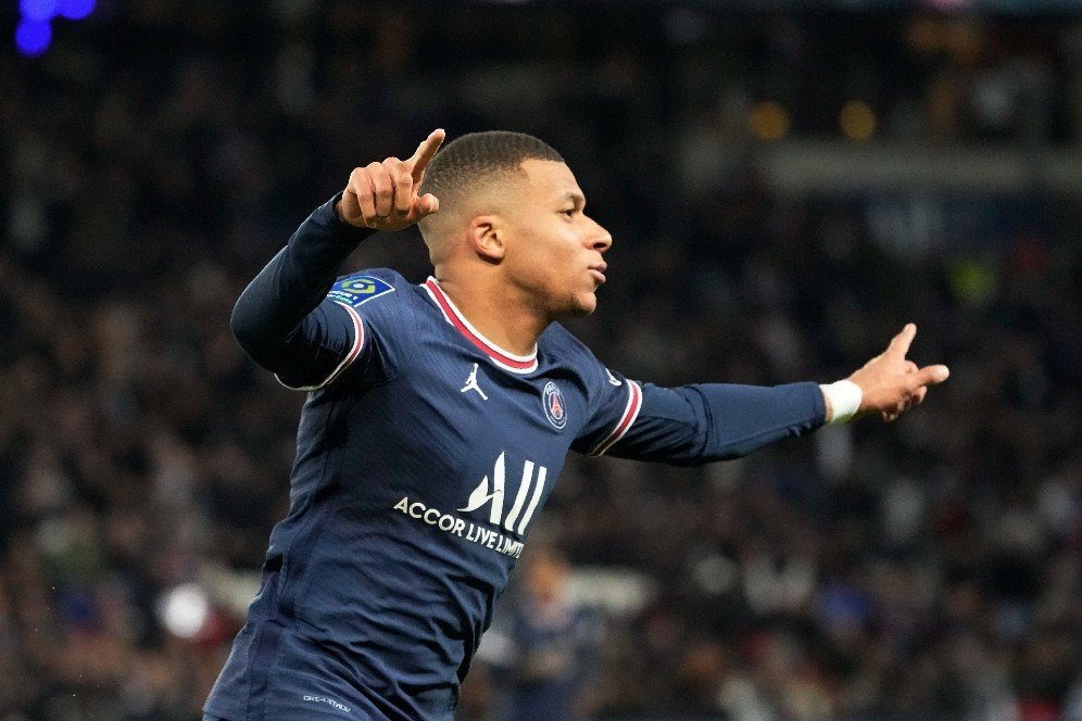 Kylian Mbappe Tolak Real Madrid, Nasser Al-Khelaifi: Dia Bertahan di PSG Bukan Karena Uang! Kylian Mbappe Tolak Real Madrid, Nasser Al-Khelaifi: Dia Bertahan di PSG Bukan Karena Uang!