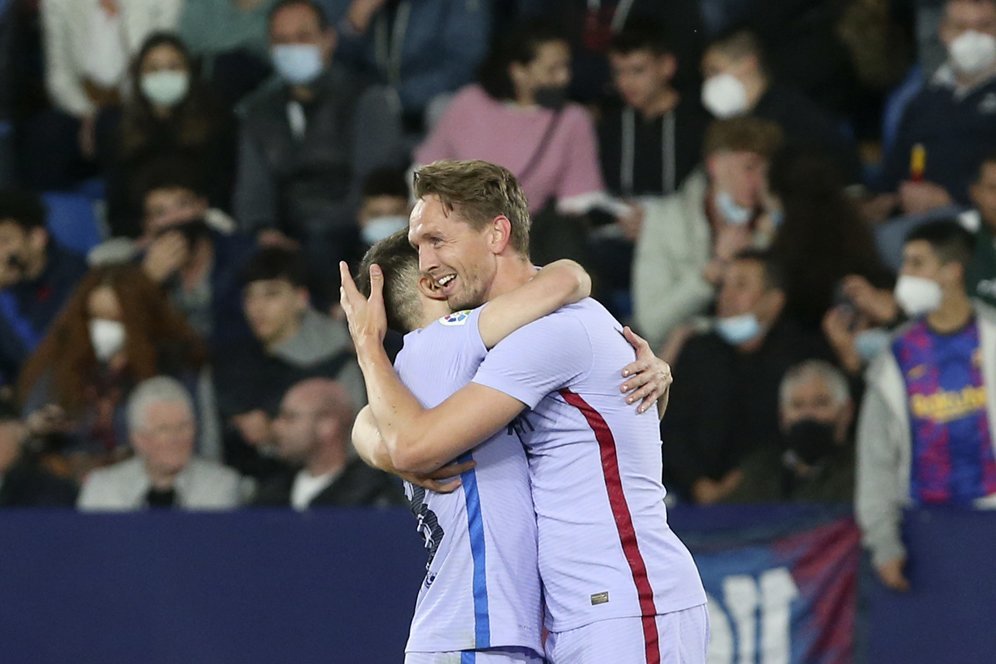 Luuk de Jong, Si Spesialis Gol Menit Akhir Barcelona Luuk de Jong, Si Spesialis Gol Menit Akhir Barcelona