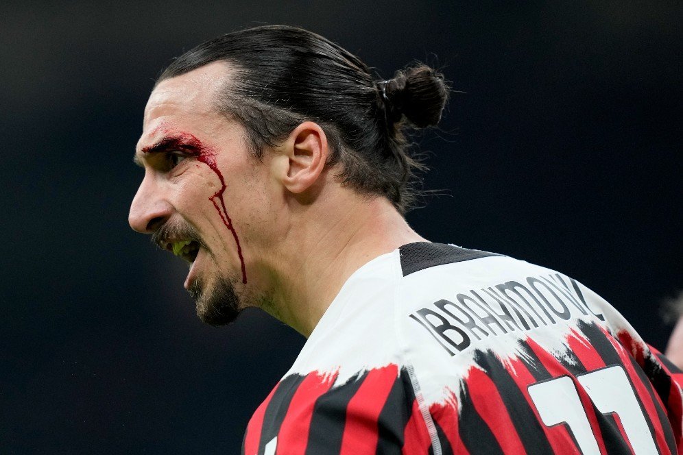 Kepedean Zlatan Ibrahimovic: Meski Punya Messi, Neymar, dan Mbappe, Liga Prancis Tetap Butut Tanpa Saya! Kepedean Zlatan Ibrahimovic: Meski Punya Messi, Neymar, dan Mbappe, Liga Prancis Tetap Butut Tanpa Saya!
