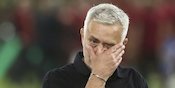 Sedih! Usai Dipecat, Jose Mourinho Tinggalkan AS Roma dengan Mata Sembab Menahan Tangis Sedih! Usai Dipecat, Jose Mourinho Tinggalkan AS Roma dengan Mata Sembab Menahan Tangis
