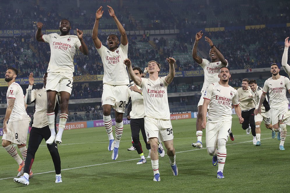 Hasil, Klasemen, dan Top Skor Liga Italia: AC Milan Masih Terdepan dalam Perburuan Scudetto Hasil, Klasemen, dan Top Skor Liga Italia: AC Milan Masih Terdepan dalam Perburuan Scudetto