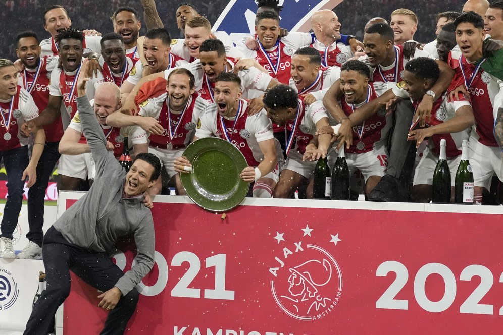 Ajax Amsterdam Sudah Melepas 10 Pemain di Musim 2022/2023, Lalu Berapa yang Dibeli? Ajax Amsterdam Sudah Melepas 10 Pemain di Musim 2022/2023, Lalu Berapa yang Dibeli?