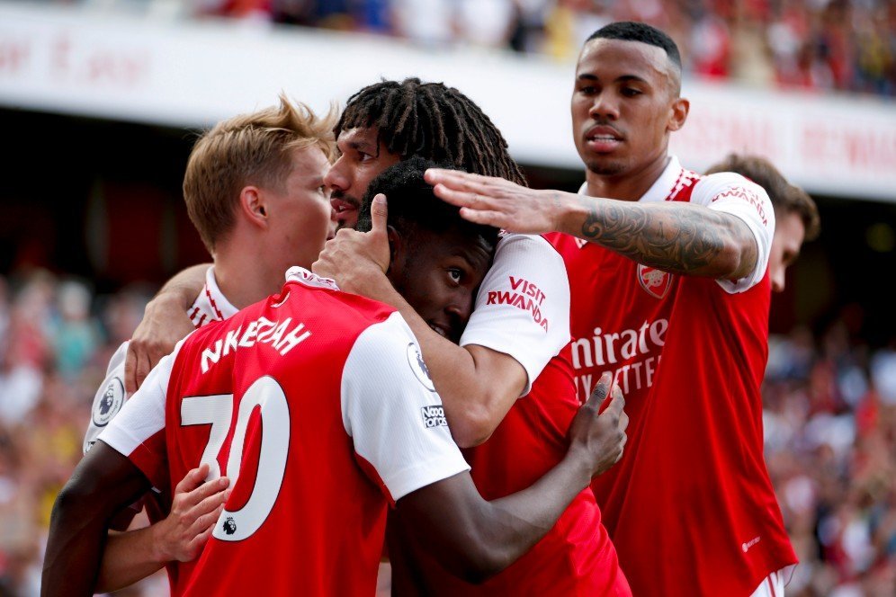 Kesempatan Emas! Arsenal Ditawari Rekrut Bek Incaran Man United Ini Kesempatan Emas! Arsenal Ditawari Rekrut Bek Incaran Man United Ini