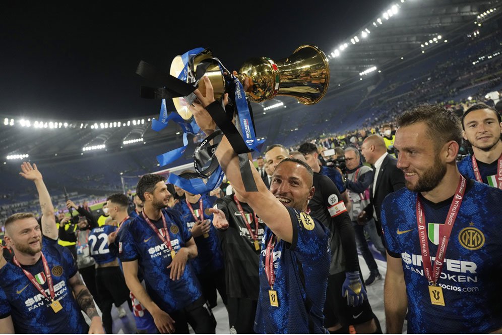 Inter Milan Juara Coppa Italia Usai Bungkam Juventus, Reaksi Fans: Wasit dan VAR Man of the Match! Inter Milan Juara Coppa Italia Usai Bungkam Juventus, Reaksi Fans: Wasit dan VAR Man of the Match!