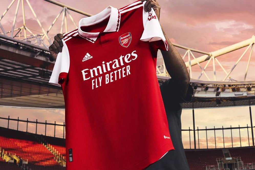 Padukan Elemen Retro dan Modern, Inilah Penampakan Jersey Kandang Arsenal 2022/23 Padukan Elemen Retro dan Modern, Inilah Penampakan Jersey Kandang Arsenal 2022/23