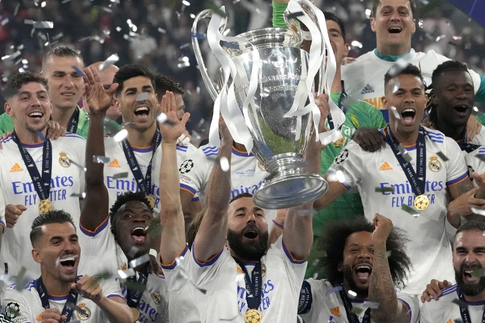 Akan Jadi Sebuah Lelucon Jika Karim Benzema Tak Raih Ballon d'Or 2022 Akan Jadi Sebuah Lelucon Jika Karim Benzema Tak Raih Ballon d'Or 2022