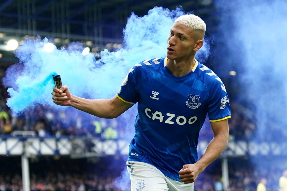 Kisah Transfer Richarlison: Ramai Digosipkan ke Chelsea, Kini Segera Resmi Jadi Pemain Tottenham Kisah Transfer Richarlison: Ramai Digosipkan ke Chelsea, Kini Segera Resmi Jadi Pemain Tottenham