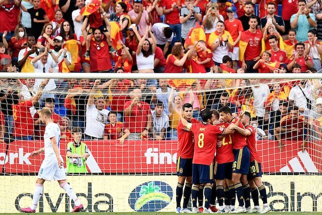 Spanyol Spanyol
