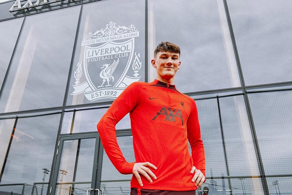 Resmi, Liverpool Tuntaskan Transfer Calvin Ramsay Resmi, Liverpool Tuntaskan Transfer Calvin Ramsay