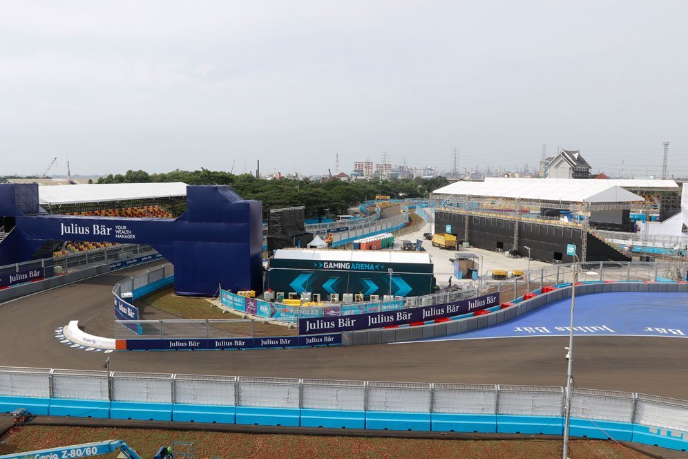 Kerennya Trek JIEC, Dibangun dalam Waktu Singkat demi Sambut Formula E Jakarta 2022 Kerennya Trek JIEC, Dibangun dalam Waktu Singkat demi Sambut Formula E Jakarta 2022