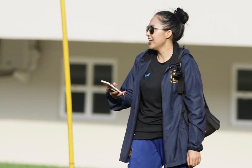 Berkenalan dengan dr. Mufidah, Dokter Cantik PSIS Semarang di Piala Presiden 2022 Berkenalan dengan dr. Mufidah, Dokter Cantik PSIS Semarang di Piala Presiden 2022