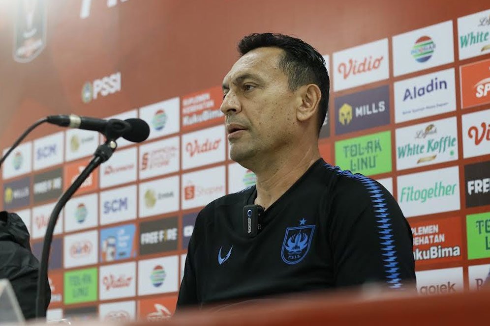 PSIS Semarang 0-2 Arema FC, Sergio Alexandre: Pekerjaan Belum Selesai PSIS Semarang 0-2 Arema FC, Sergio Alexandre: Pekerjaan Belum Selesai
