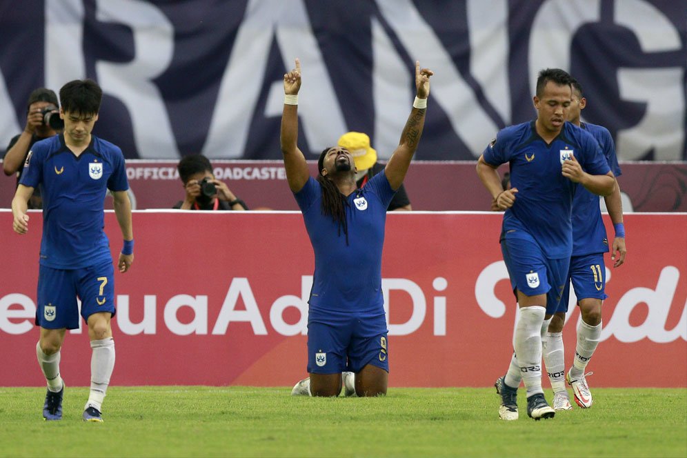 Membedah Kekuatan 4 Tim Semifinalis Piala Presiden 2022: Siapa Paling Kuat? Membedah Kekuatan 4 Tim Semifinalis Piala Presiden 2022: Siapa Paling Kuat?