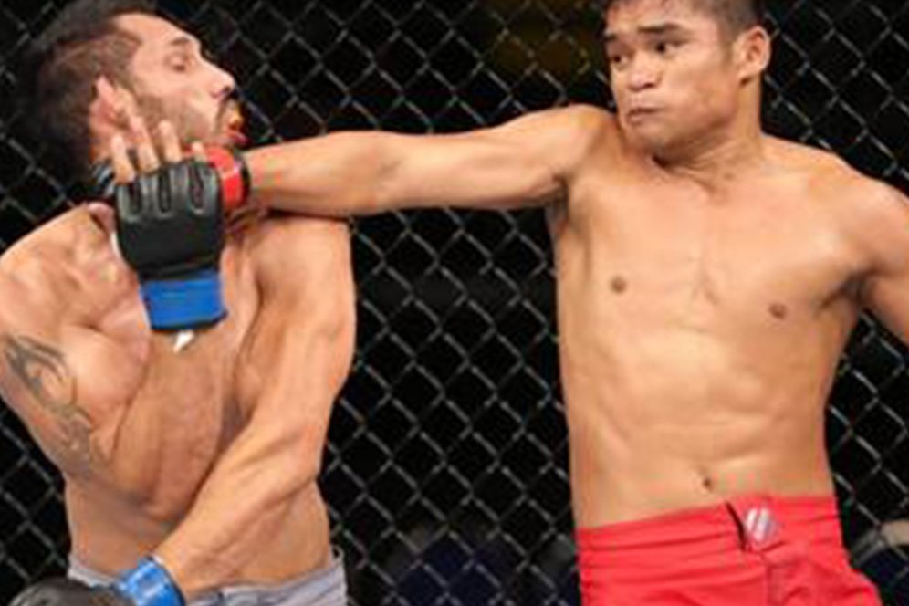 Atlet MMA Indonesia Pukul KO Petarung India di Road To UFC