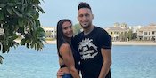 Istri Pemain Sevilla Ini Adalah Salah Satu WAGs Paling Seksi di La Liga