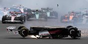 Video: Kecelakaan Hebat Zhou Guanyu di F1 Silverstone, Terbalik dan Tabrak Pagar Trek Video: Kecelakaan Hebat Zhou Guanyu di F1 Silverstone, Terbalik dan Tabrak Pagar Trek