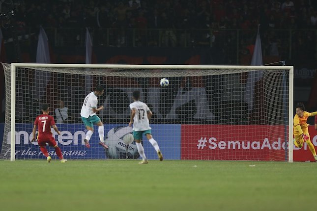 Nutmeg Hokky Caraka Nutmeg Hokky Caraka
