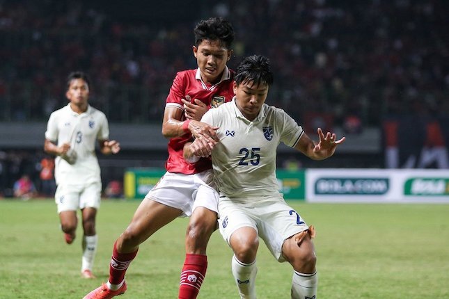 Tanpa Tekanan Berarti, tapi... Tanpa Tekanan Berarti, tapi...