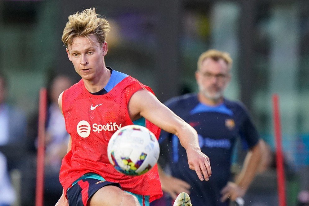 Manchester United Layangkan Tawaran Final untuk Frenkie De Jong di Pekan Depan Manchester United Layangkan Tawaran Final untuk Frenkie De Jong di Pekan Depan