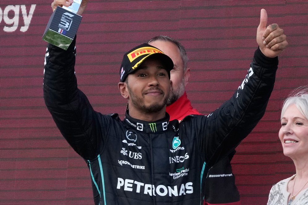 Podium di Silverstone, Lewis Hamilton Senang Lihat Tanda-Tanda Mercedes Comeback Podium di Silverstone, Lewis Hamilton Senang Lihat Tanda-Tanda Mercedes Comeback