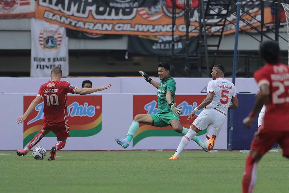 Hanno Behrens Surfing di Bali Sebelum Kembali ke Persija Hanno Behrens Surfing di Bali Sebelum Kembali ke Persija