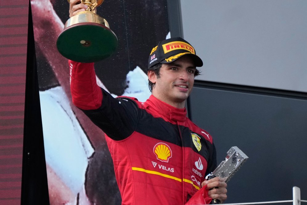 Penantian 7 Tahun, 151 Start: Carlos Sainz jr Sabet Kemenangan Perdana di Formula 1 Penantian 7 Tahun, 151 Start: Carlos Sainz jr Sabet Kemenangan Perdana di Formula 1