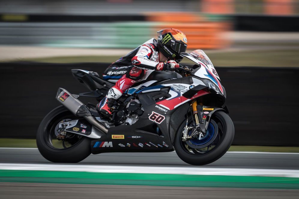Cedera Parah, Michael van der Mark Justru Dapat Kontrak Baru dari BMW WorldSBK Cedera Parah, Michael van der Mark Justru Dapat Kontrak Baru dari BMW WorldSBK