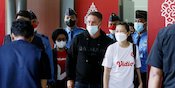 VIDEO: Sambutan Meriah Vidio dan Rianti Cartwright untuk Kedatangan Michael Owen di Jakarta