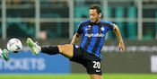 Calhanoglu Berharap Gosens Bertahan di Inter Milan Calhanoglu Berharap Gosens Bertahan di Inter Milan