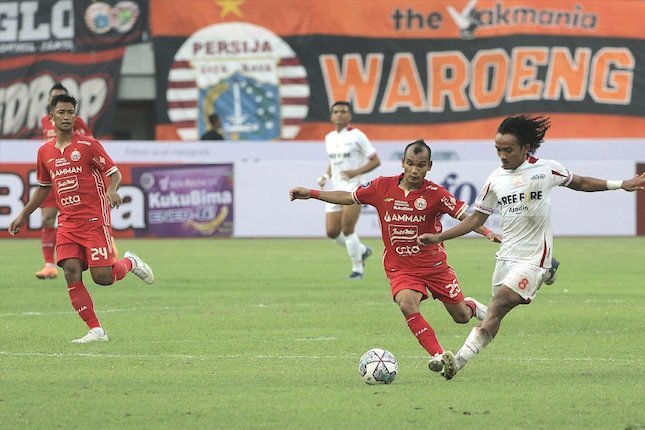 Kurang Cermat dalam Perekrutan Pemain Kurang Cermat dalam Perekrutan Pemain
