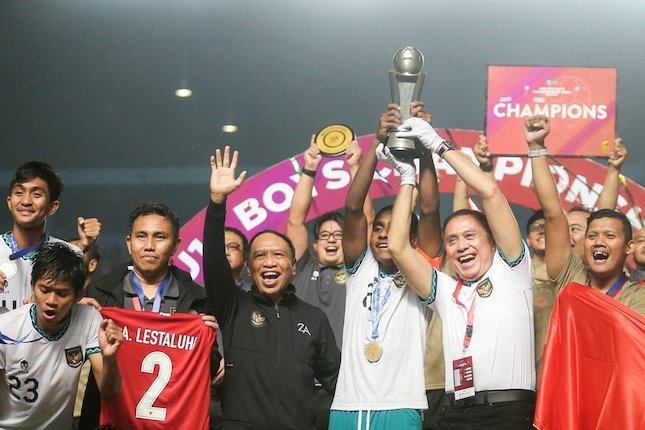Dapat 1 Trofi