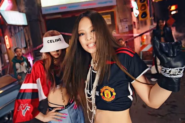 Jisoo vs Jennie Jisoo vs Jennie