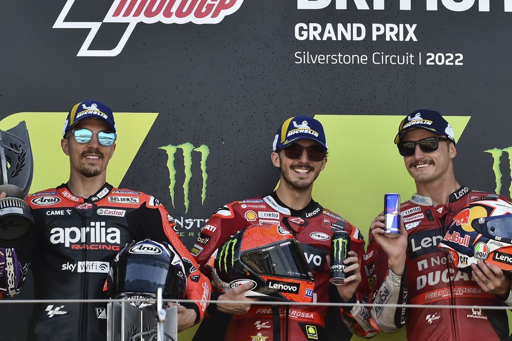 Jepang Minggir Dulu: Aprilia-Ducati Kuasai MotoGP, Ulang Sejarah Italia di Era 1960-an Jepang Minggir Dulu: Aprilia-Ducati Kuasai MotoGP, Ulang Sejarah Italia di Era 1960-an