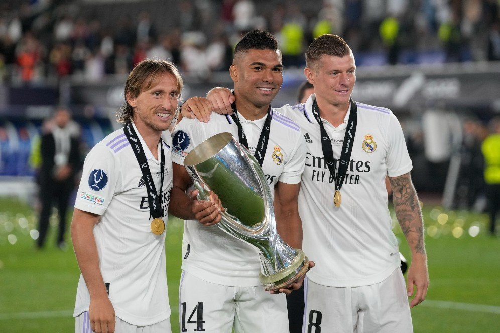 'Syukurlah Tidak Semua Pemain Lihat Gaji', Toni Kroos Sindir Casemiro yang Pindah ke MU? 'Syukurlah Tidak Semua Pemain Lihat Gaji', Toni Kroos Sindir Casemiro yang Pindah ke MU?