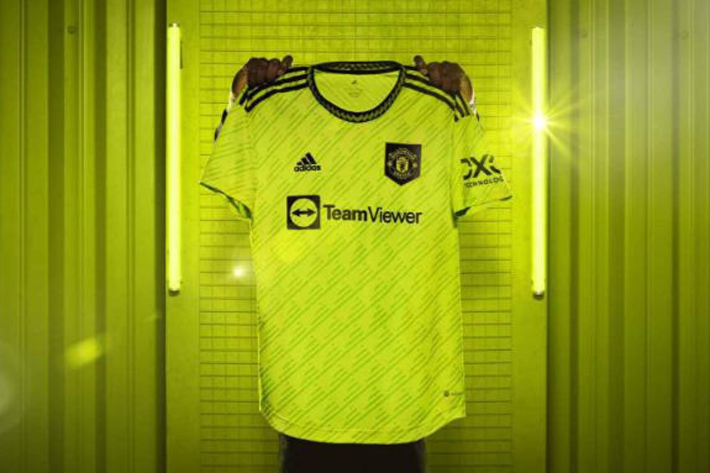 Unik! Hijau Menyala Jadi Pilihan Warna Jersey Ketiga Manchester United 2022/2023