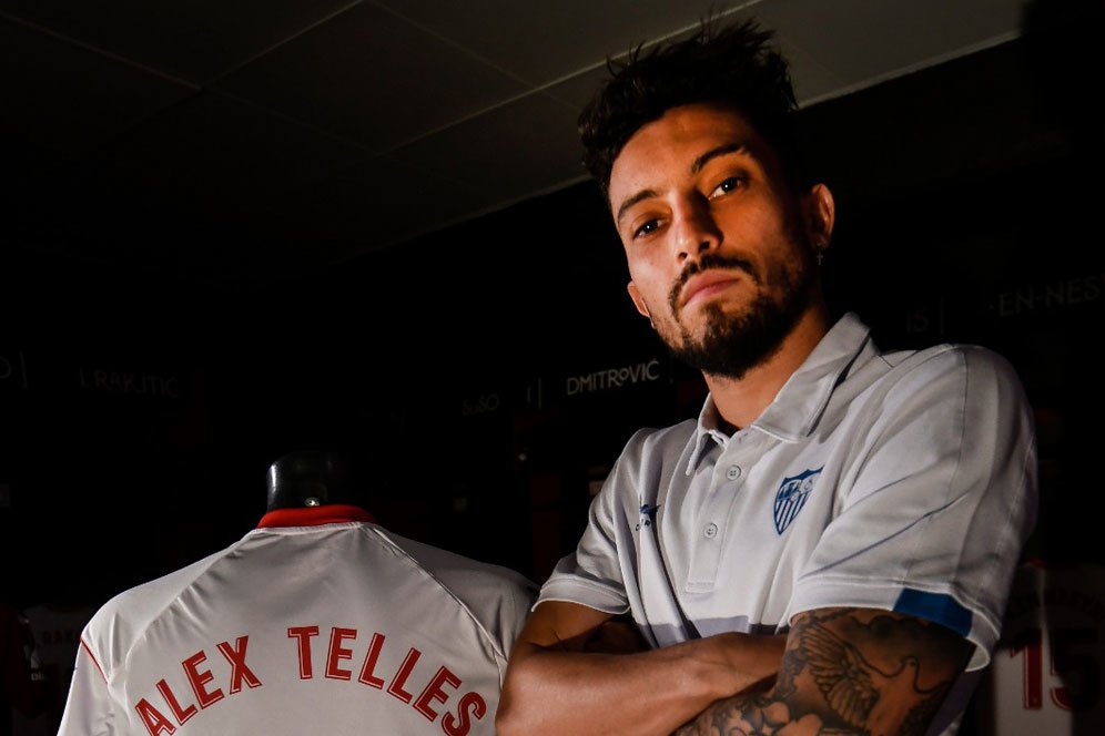 Tidak Dipermanenkan Sevilla, Alex Telles Merapat ke Turki? Tidak Dipermanenkan Sevilla, Alex Telles Merapat ke Turki?