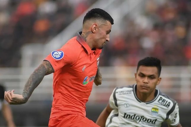 Stefano Lilipaly - Rp5,65 miliar Stefano Lilipaly - Rp5,65 miliar