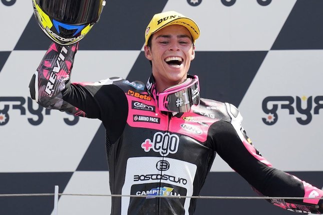Gelar Debutan Terbaik Moto2 Gelar Debutan Terbaik Moto2