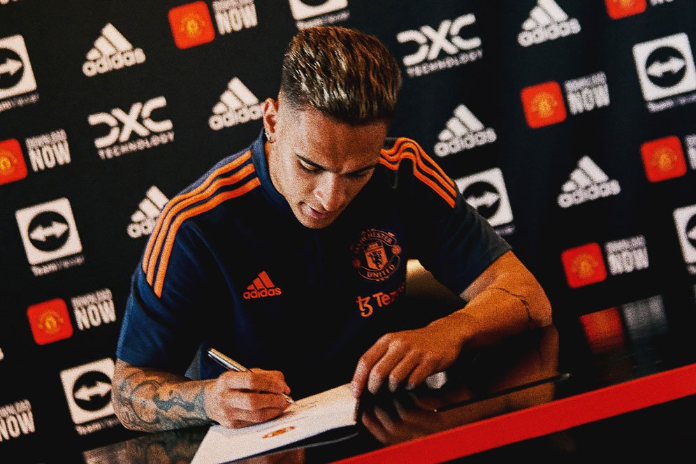 Gabung Manchester United, Antony: Saya Akan Berjuang untuk Kalian, Fans MU! Gabung Manchester United, Antony: Saya Akan Berjuang untuk Kalian, Fans MU!