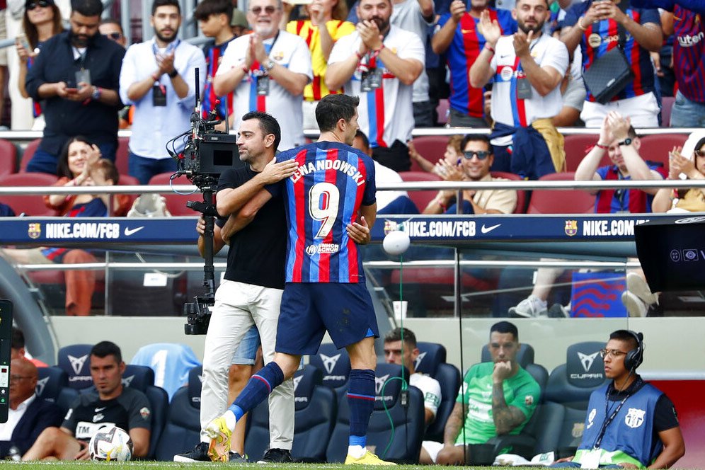 Barcelona Harus Ambil Risiko untuk Kalahkan Inter Milan, Xavi Singgung Formasi Tiga Bek Barcelona Harus Ambil Risiko untuk Kalahkan Inter Milan, Xavi Singgung Formasi Tiga Bek