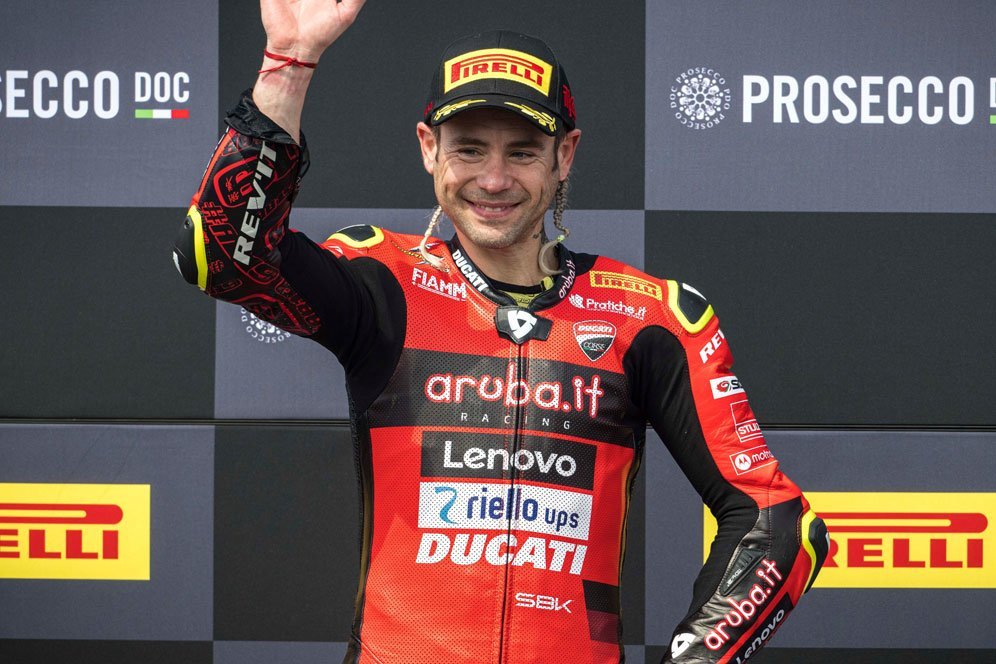 Hasil Race 2 WorldSBK Catalunya: Alvaro Bautista Sapu Bersih 3 Kemenangan Hasil Race 2 WorldSBK Catalunya: Alvaro Bautista Sapu Bersih 3 Kemenangan