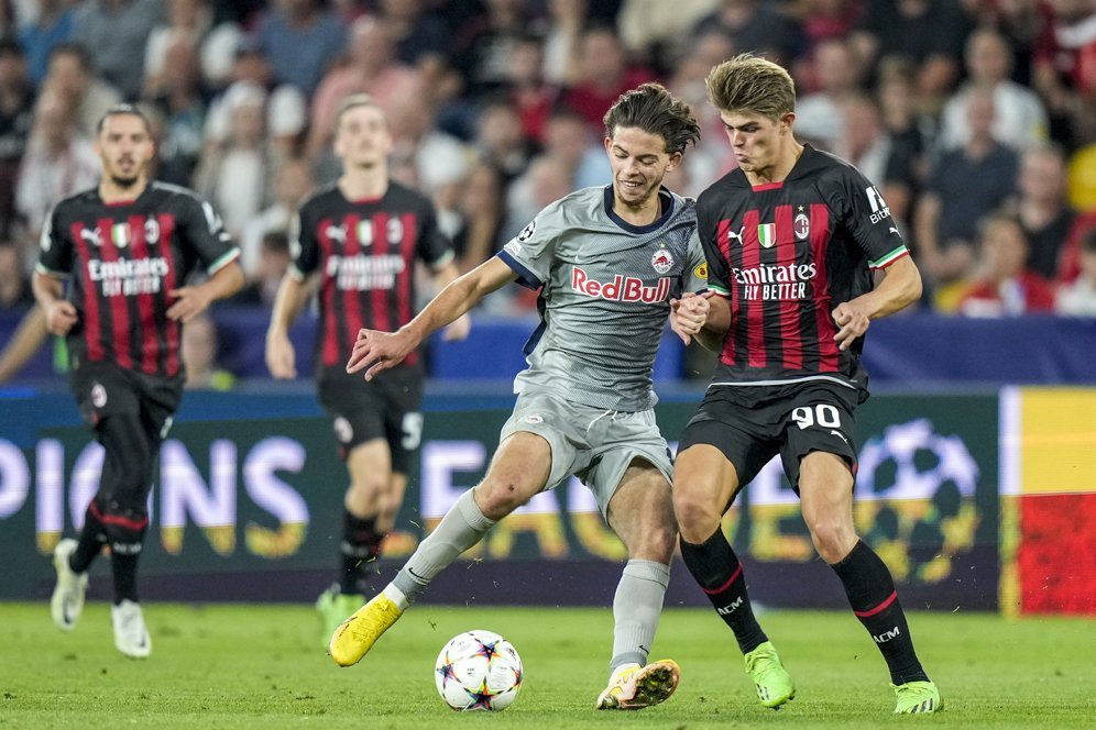 Bos AC Milan Acungi Jempol Performa Ciamik Charles De Ketelaere