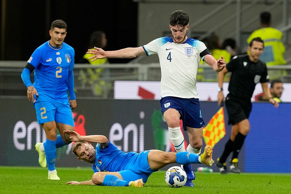Pede Abis! Declan Rice Bawa Koper Kosong ke Qatar: Buat Bungkus Trofi Piala Dunia Pede Abis! Declan Rice Bawa Koper Kosong ke Qatar: Buat Bungkus Trofi Piala Dunia