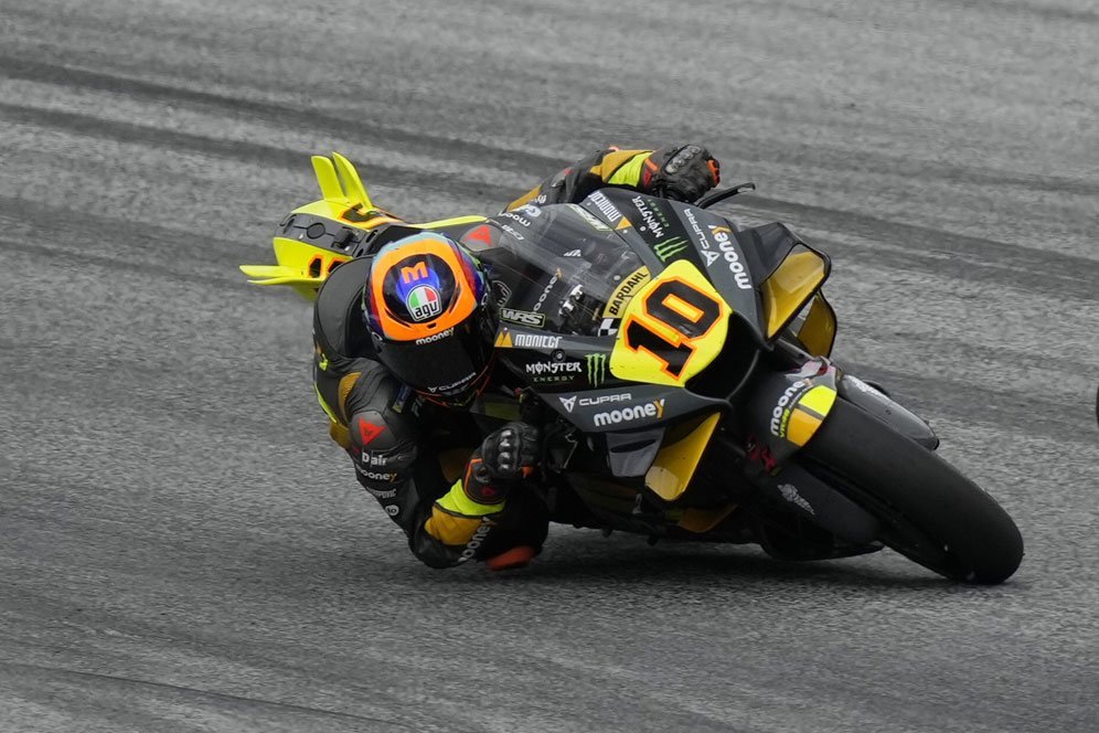 Tak Punya Radio ala F1, Para Rider MotoGP Minta Tombol 'Red Flag' untuk Situasi Bahaya Tak Punya Radio ala F1, Para Rider MotoGP Minta Tombol 'Red Flag' untuk Situasi Bahaya